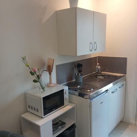Studio De 14M2 Dans Une Maison Cagnes-sur-Mer Bagian luar foto