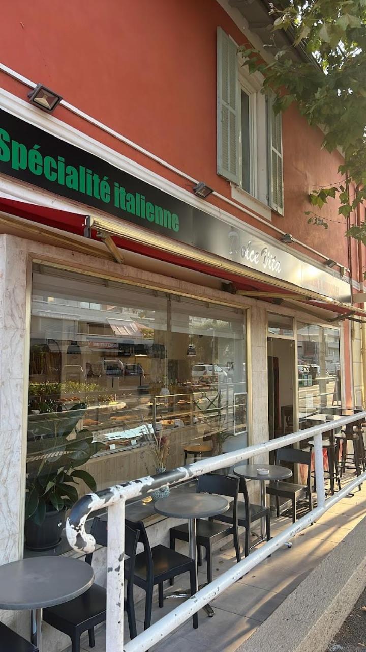 Studio De 14M2 Dans Une Maison Cagnes-sur-Mer Bagian luar foto